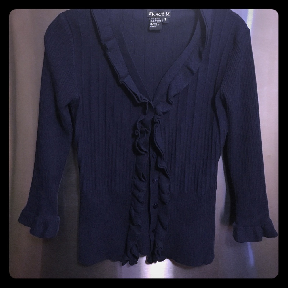 MAKE AN OFFER‼️ Tracy M. Ruffle Trim Cardigan S